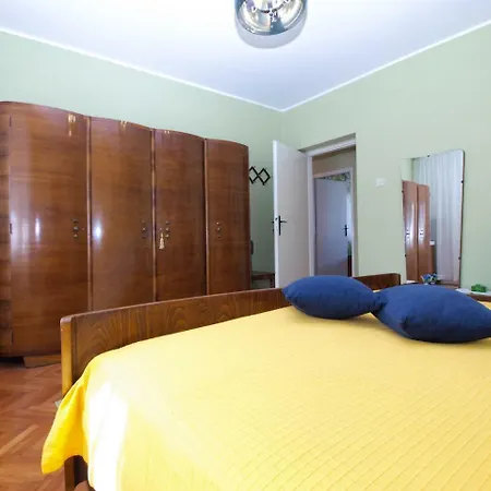 Apartment Ondina 1827 *