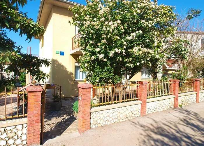 Ondina 1827 Apartman Pula
