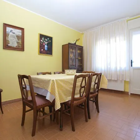 Ondina 1827 * Pula